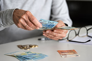 Τριπλό πακέτο ενίσχυσης για συνταξιούχους – Αυξήσεις συντάξεων και αλλαγές στην προσωπική διαφορά