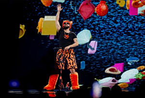 Eurovision 2026: Ο Akylas τραυματίστηκε πριν τον μεγάλο τελικό