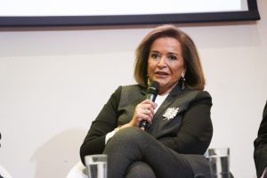 Ντόρα Μπακογιάννη για AI: «Αύριο μπορεί να με δείτε να κάνω κήρυγμα υπέρ του ΚΚΕ»