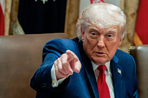 Αγωγή-μαμούθ από τον Τραμπ κατά της Wall Street Journal για την επιστολή προς τον Επστάιν – Ζητά 10 δισ. δολάρια
