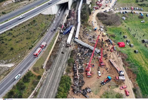Τέμπη: Παράσταση προς υποστήριξη της κατηγορίας κατά του Κώστα Αχ. Καραμανλή δήλωσαν οικογένειες τριών ακόμα θυμάτων