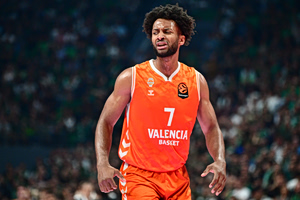 Final Four: Η άφιξη της Βαλένθια στο Ελευθέριος Βενιζέλος (vid)