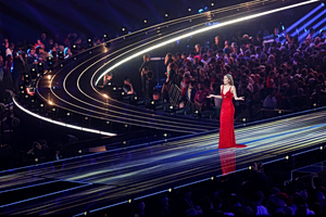 Ποια είναι η Victoria Swarovski, οικοδέσποινα της φετινής Eurovision