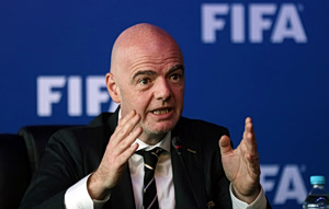 Άβολη στιγμή στο συνέδριο της FIFA: Απέτυχε η προσπάθεια του Ινφαντίνο για χειραψία Ισραήλ – Παλαιστίνης
