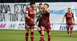 Παναιτωλικός – Αστέρας AKTOR 1-2: Οι Αρκάδες των δέκα παικτών έκλεισαν με νίκη τη σεζόν
