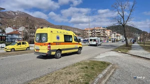 Καστοριά: 15χρονος τραυματίστηκε από έκρηξη σε σπίτι στους Μανιάκους – Εξετάζονται τα αίτια (video)