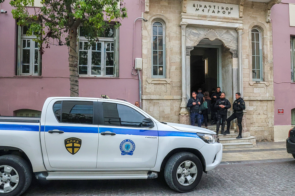 Νέα βίντεο ντοκουμέντα από την αιματηρή επίθεση σε μπαρ του Ηρακλείου