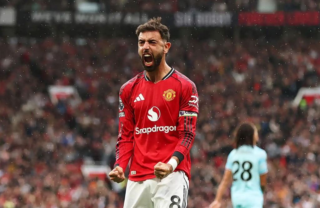 Κορυφαίος της Premier League ο Μπρούνο Φερνάντες μετά τη μεγάλη σεζόν με τη Γιουνάιτεντ