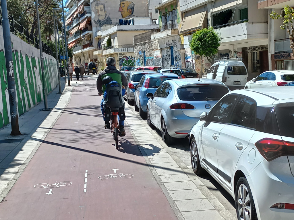 Γιατί στην Αττική μετακινείται με ποδήλατο μόνο 7% των πολιτών;