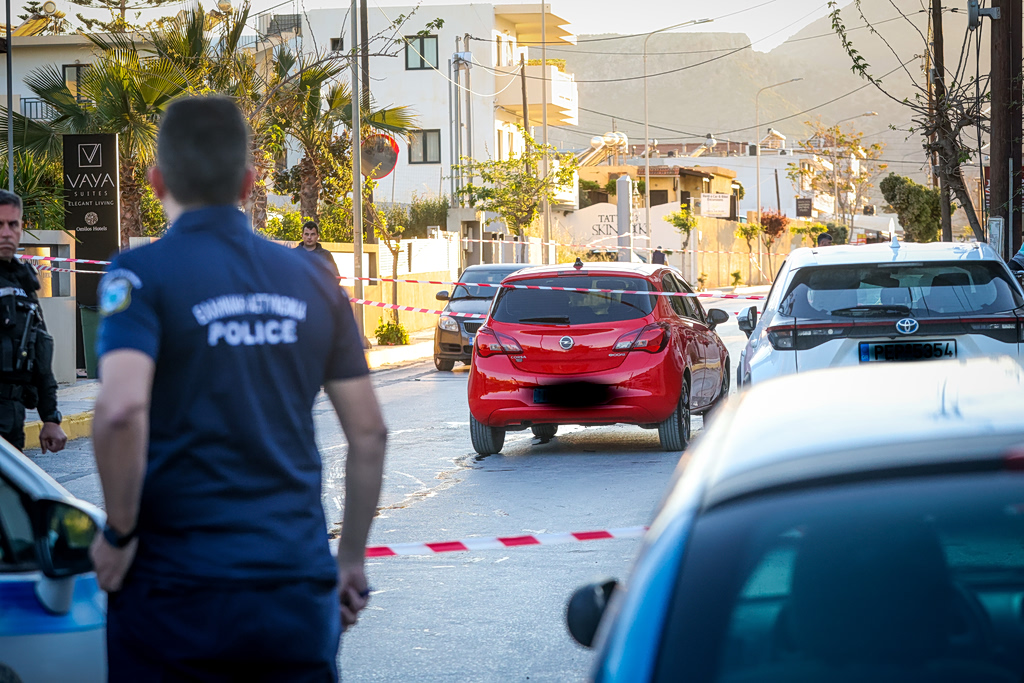 Δολοφονία 20χρονου Νικήτα: Υπό άκρα μυστικότητα η μεταγωγή του ζευγαριού στον Κορυδαλλό – Σε κελί προστασίας ο 54χρονος