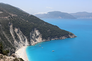 Πάνω από 350.000 ευρώ για τις παραλίες της Κεφαλονιάς: Δείτε πόσα παίρνει κάθε Δήμος για τους ναυαγοσώστες