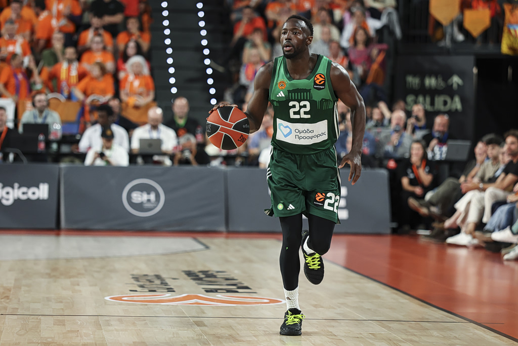 Βαλένθια – Παναθηναϊκός: Οι έξαλλοι πανηγυρισμοί στα πράσινα αποδυτήρια (vid)