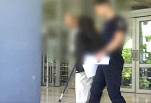 Κακουργηματική δίωξη στον 67χρονο που εισέβαλε με σφυρί σε τράπεζα στη Θεσσαλονίκη