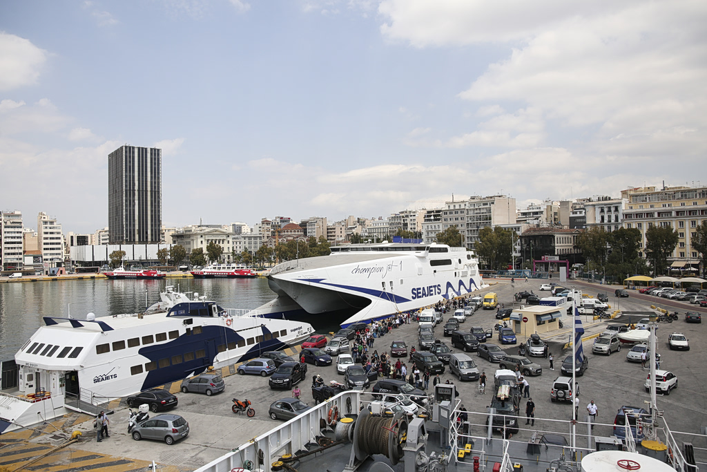 Θ. Καπράλος: Το νέο 25μελές ΔΣ του Εμπορικού Συλλόγου Πειραιώς, είναι ανανεωμένο σε ποσοστό μεγαλύτερο του 50%