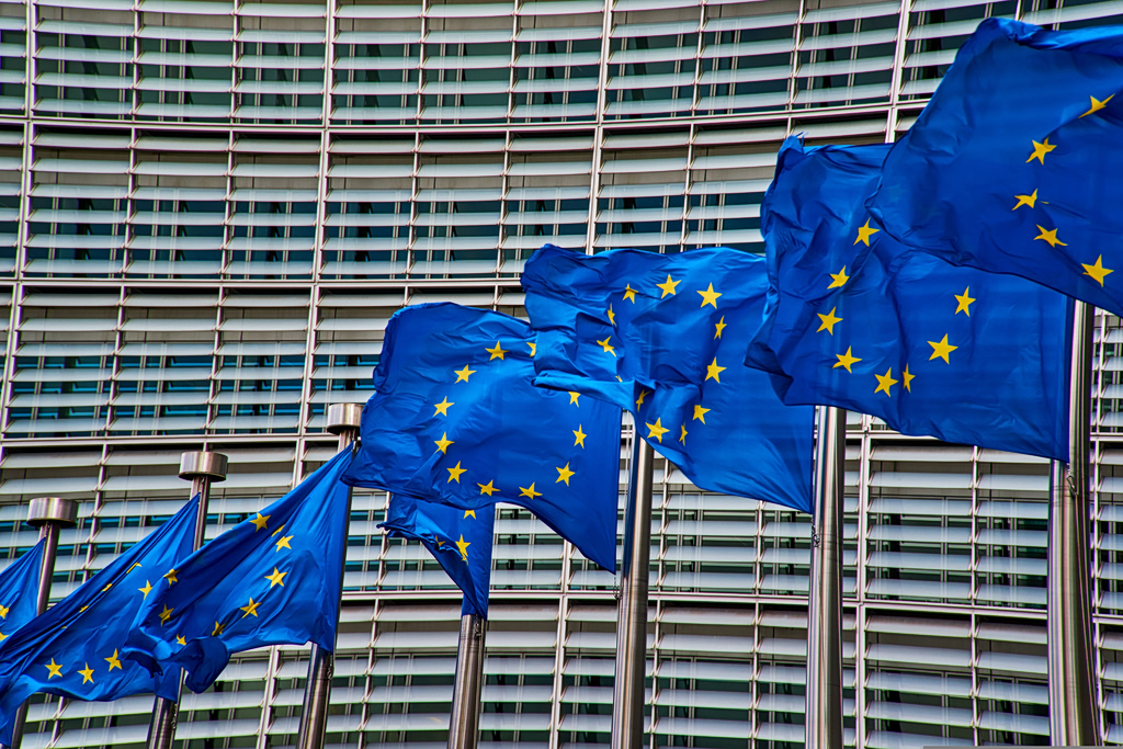 Human Rights Watch: Καταγγέλλει την Κομισιόν για κενά ελέγχου στις εξαγωγές spyware από την ΕΕ