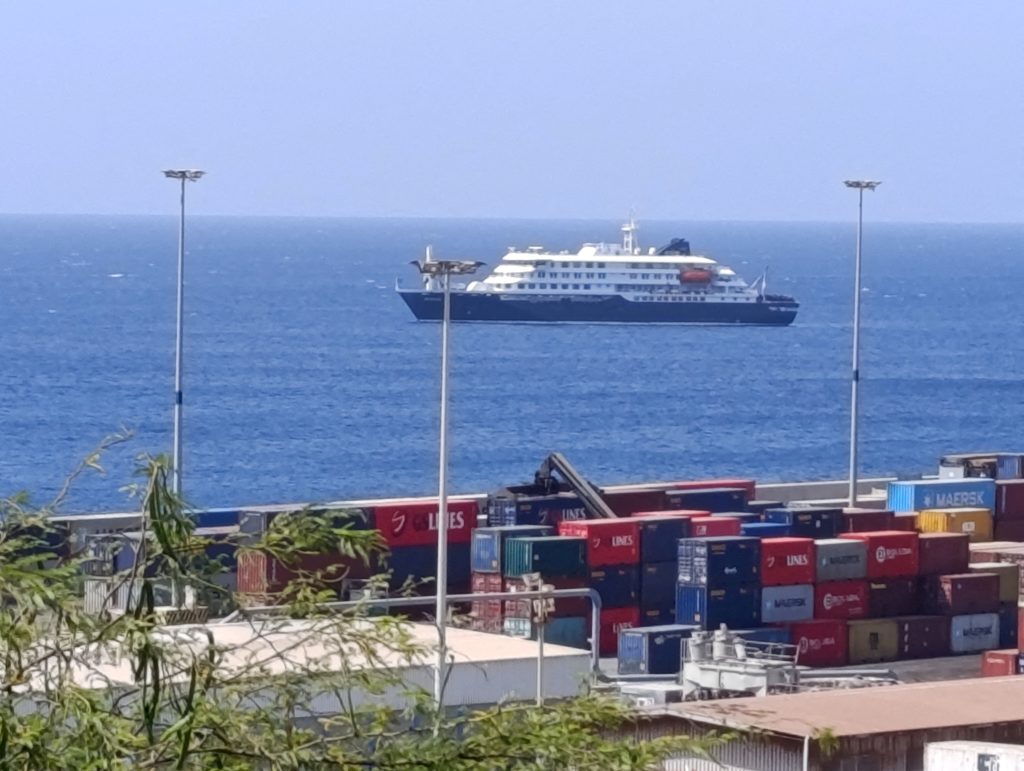 Χανταϊός: Πώς σχεδιάζει η Ισπανία να απομακρύνει τους επιβάτες του κρουαζιερόπλοιου MV Hondius