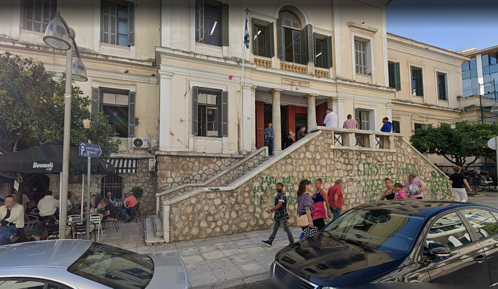 Εξαρθρώθηκαν δύο εγκληματικές οργανώσεις ναρκωτικών στη Λαμία – Στη φυλακή τέσσερις από τους συλληφθέντες