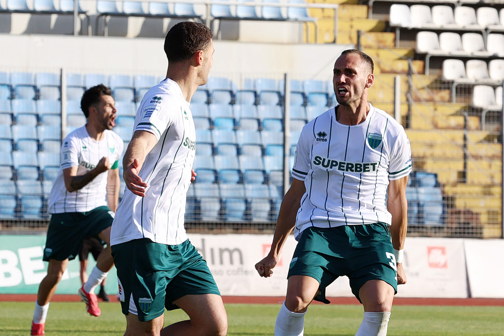 Λεβαδειακός – ΟΦΗ 3-2: Ματσάρα με επική ανατροπή για τους Βοιωτούς με τρία γκολ στις καθυστερήσεις