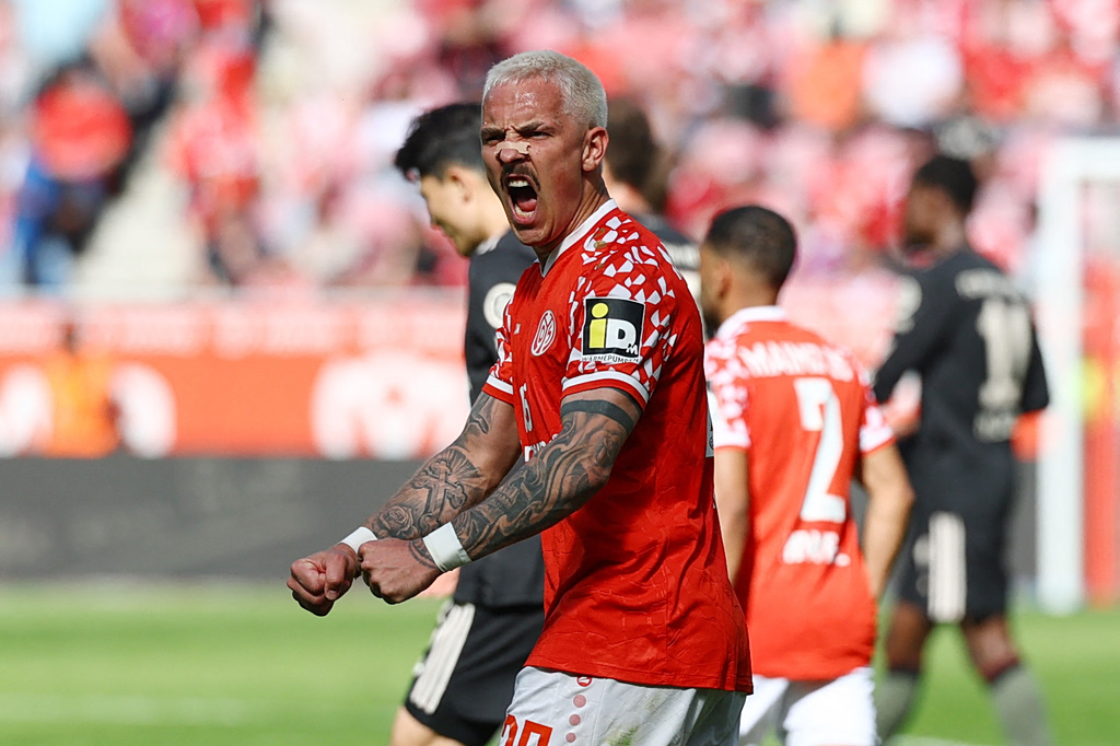 Bundesliga: Γκολ ο Κουλιεράκης, παλεύει ακόμα για την παραμονή η Βόλφσμπουργκ – Σώθηκε η Μάιντζ