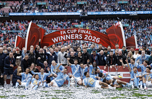 FA Cup: Η απονομή της Κυπελλούχου Μάντσεστερ Σίτι (vid)