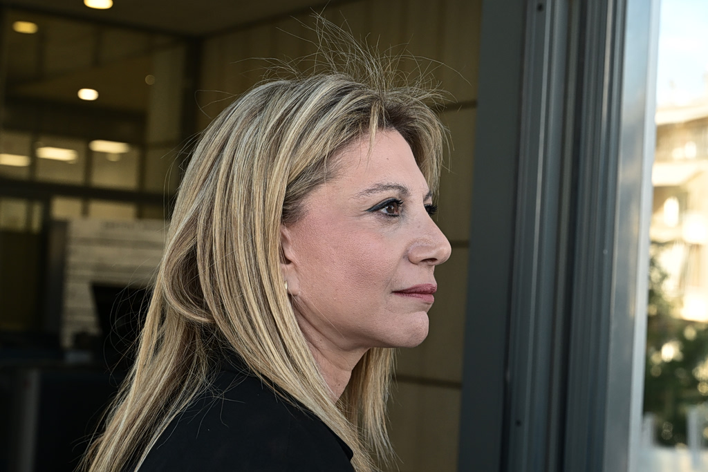 Μήνυση για συκοφαντική δυσφήμιση κατά του Ν. Καραχάλιου κατέθεσε η Μ. Καρυστιανού
