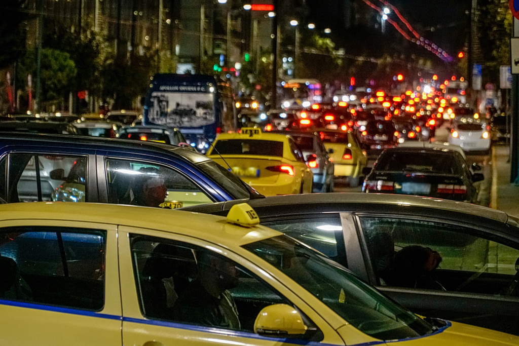 Μποτιλιάρισμα στην Κηφισίας από το ύψος του Αμαρουσίου έως τον Φάρο Ψυχικού μετά τη συναυλία των Metallica