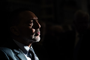 Προσοχή: Απάτη με τη χρήση του ονόματος του Γιάννη Στουρνάρα – Tι να προσέξετε