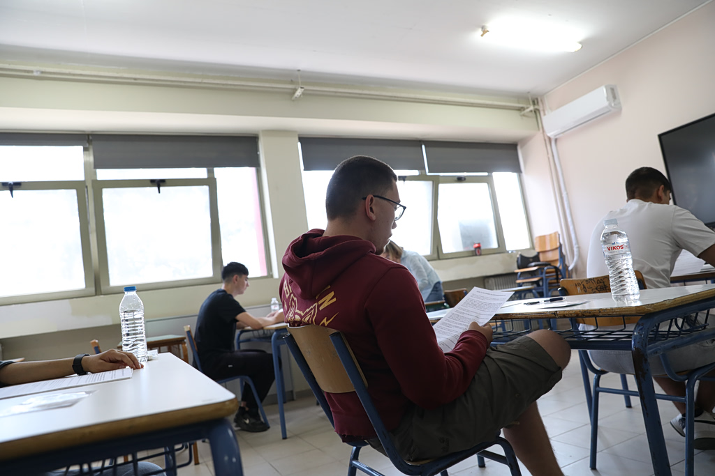Υπουργείο Παιδείας: Νέα γραμμή ψυχολογικής στήριξης για Πανελλαδικές