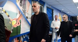 Κοντός: «Έχουμε μπροστά μας ορατούς εχθρούς κι ένα σύστημα που παλεύει με λύσσα για την αποσταθεροποίησή μας»