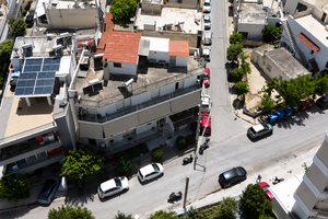 Σοκαριστική μαρτυρία για την οικογένεια που ζούσε σε τρώγλη – «Τα παιδιά 8 και 9 ετών φορούσαν πάνες»