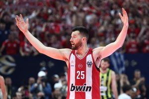 Η Euroleague αποθέωσε τον Πίτερς α λα Τζέιμς Μποντ