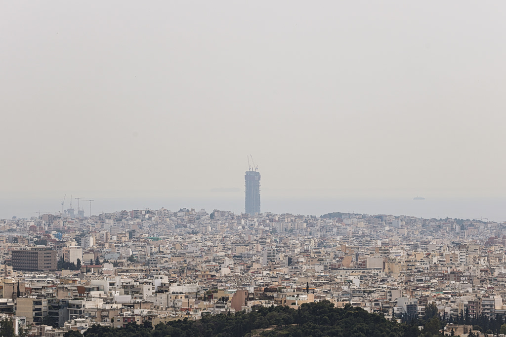 Καιρός: Σκόνη, ζέστη και 30άρια – Η πρόγνωση των επόμενων ημερών