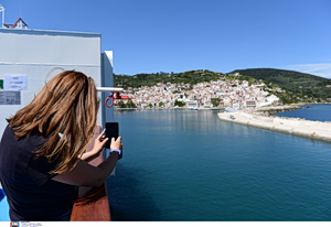 Ποιο είναι το ελληνικό νησί στην κορυφή της λίστας προορισμών με κινηματογραφική λάμψη