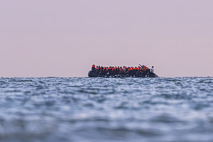 Καμπανάκι από τους Γιατρούς Χωρίς Σύνορα: Το νέο Σύμφωνο για τη μετανάστευση νομιμοποιεί επικίνδυνες πρακτικές