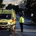 Ζεφύρι: Μάχη για τη ζωή της δίνει 3χρονη που παρασύρθηκε από αυτοκίνητο – Αναζητούνται οι γονείς για παραμέληση