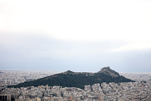Τρόμος στον Λυκαβηττό: 22χρονη δέχτηκε επίθεση από άγνωστο που την ακολούθησε – Πώς γλύτωσε