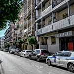Γυναικοκτονία στην Καλαμάτα: Σκότωσε τη σύζυγό του, ενώ μέσα στο σπίτι βρίσκονταν τα ανήλικα παιδιά τους