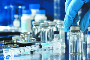 Καινοτομία στην Ιατρική: Πρώτο εμβόλιο σχεδιασμένο από Τεχνητή Νοημοσύνη σε φάση κλινικών δοκιμών