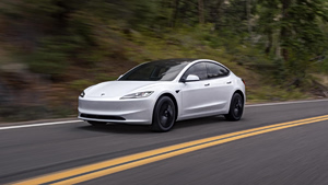 Ομαδική αγωγή στην Tesla: Παραπλανούσε για αυτόνομη οδήγηση που δεν διέθεταν τα μοντέλα της