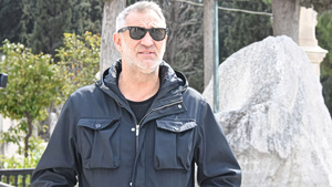 Γιώργος Ντάβλας για Γωγώ Μαστροκώστα: «Δεν ήθελα να πάω στην ταφή, δεν ήθελα να το αντιμετωπίσω»
