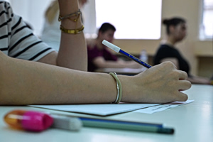 Πανελλήνιες 2026: Η γραμμή υποστήριξης των υποψηφίων δέχεται 120 με 160 τηλέφωνα καθημερινά