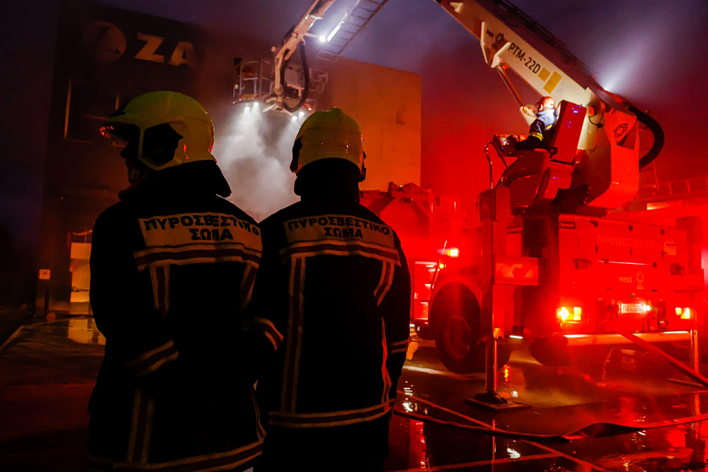 Φωτιά στις παλιές φοιτητικές εστίες στου Ζωγράφου: Τρεις προσαγωγές