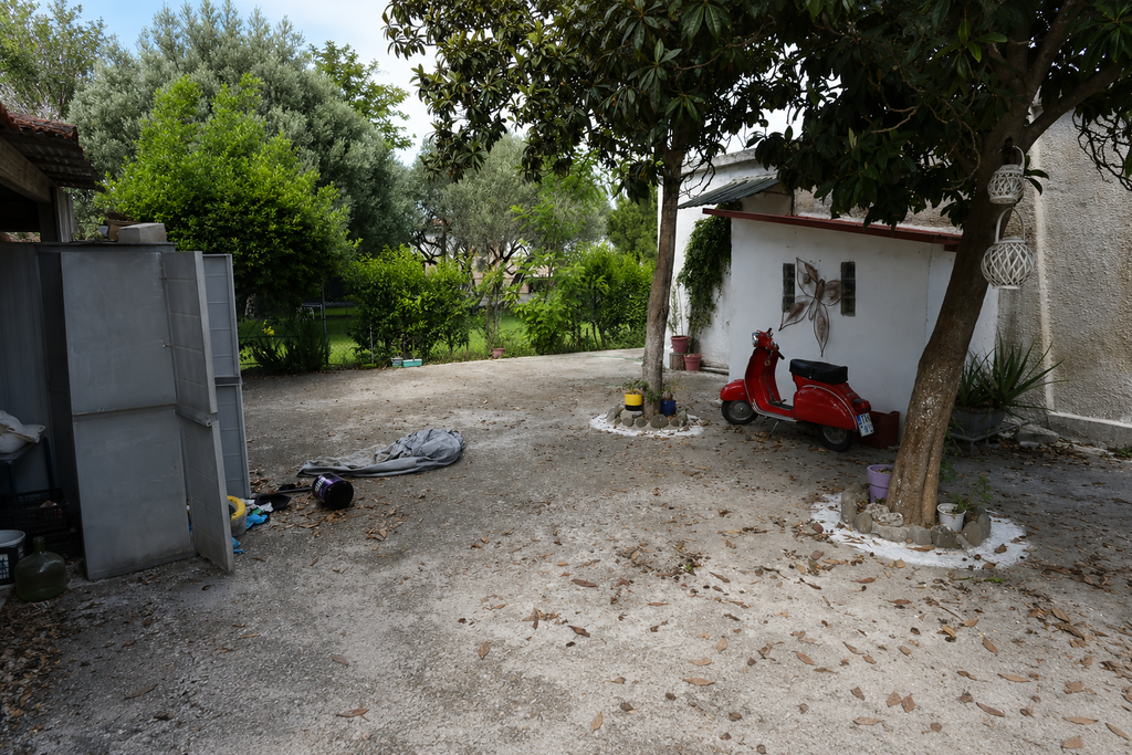 Διπλό φονικό στην Αιγιάλεια: Εικόνες από το σπίτι του τρόμου – Πού επικεντρώνονται οι έρευνες των Αρχών