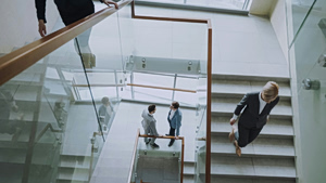 Από το Brain Drain στο Brain Gain: Η Ελλάδα 4η στον ΟΟΣΑ σε εισροή υψηλά καταρτισμένου δυναμικού