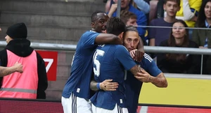 Tο εξαιρετικό πλασέ του Τσιμίκα και το 1-0 κόντρα στη Σουηδία (vid)