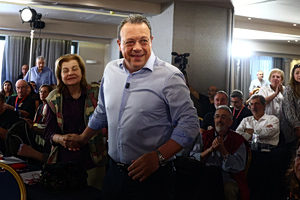 ΣΥΡΙΖΑ εν κενώ ηγεσίας