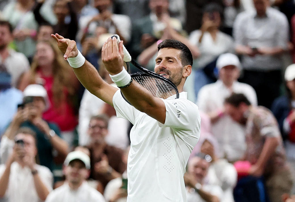Wimbledon: Πρόταση γάμου στην εξέδρα και επική ατάκα Τζόκοβιτς – «Θέλω πρόσκληση!» (vid)