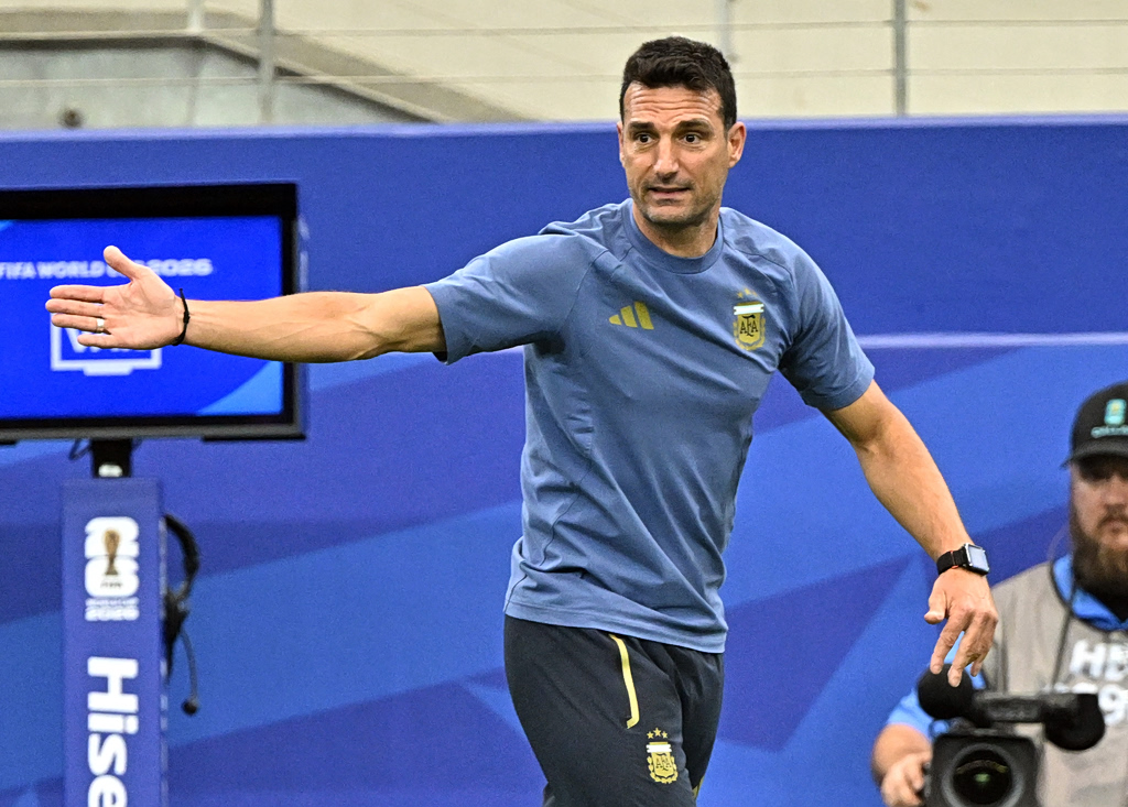 Μουντιάλ 2026: «Δένει» τον Σκαλόνι για τα επόμενα πέντε χρόνια η Αργεντινή
