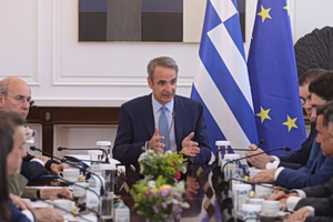 Μητσοτάκης «σε κίνηση» με εκλογικές στοχεύσεις