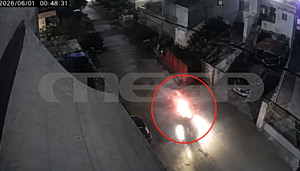 Κρήτη: Οδηγός μηχανής πέφτει σε λακούβα και κυλιέται στην άσφαλτο – Δείτε βίντεο